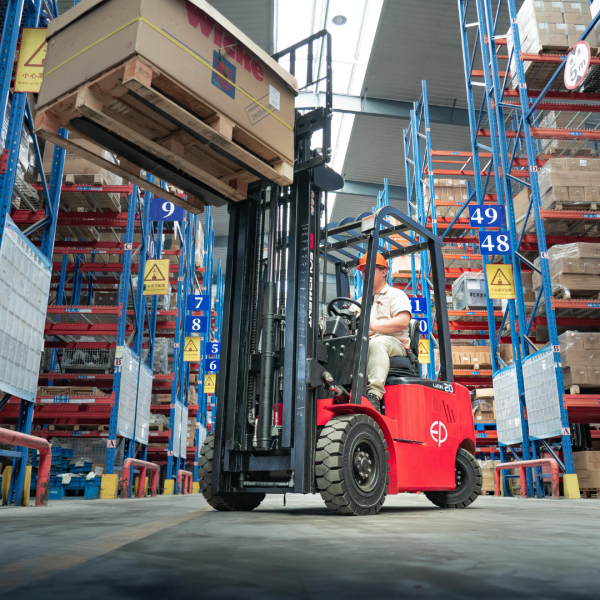 Carrello elevatore elettrico al litio 4 ruote compatto 2000kg EFL201 - immagine 10