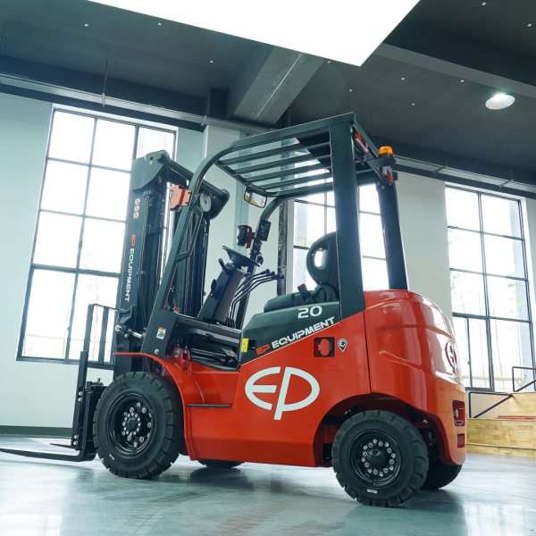 Carrello elevatore elettrico al litio 4 ruote da piazzale 2000kg EFL203 - immagine 12