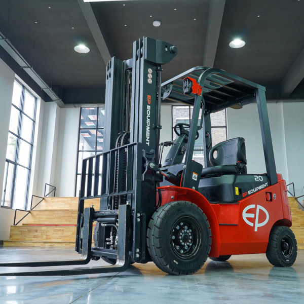 Carrello elevatore elettrico al litio 4 ruote da piazzale 2000kg EFL203 - immagine 13