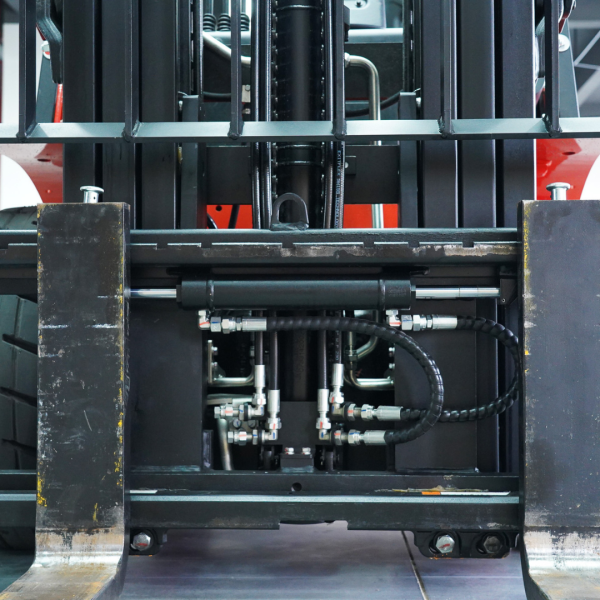 Carrello elevatore elettrico al litio 4 ruote da piazzale 2000kg EFL203 - immagine 4