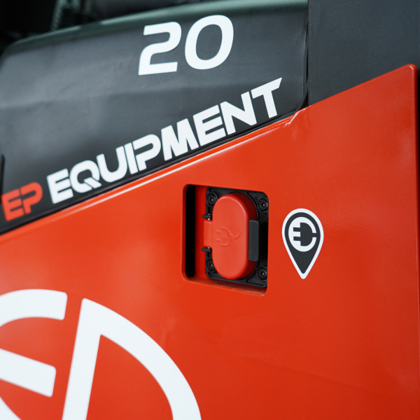 Carrello elevatore elettrico al litio 4 ruote da piazzale 2000kg EFL203 - immagine 7