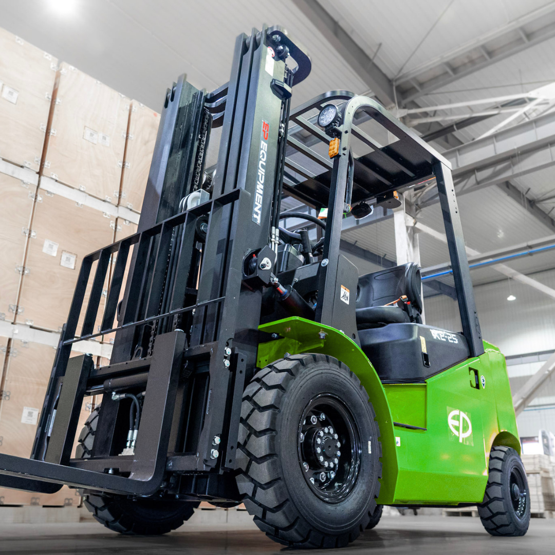 Carrello elevatore elettrico al litio 4 ruote da piazzale 2500kg EFL252X2 - immagine 12